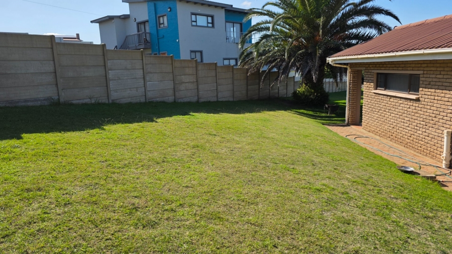 3 Bedroom Property for Sale in Dana Bay Western Cape